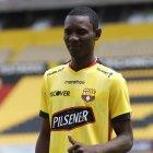 Janner Corozo fue presentado como nuevo jugador de Barcelona.