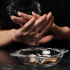 Miles de variantes genéticas están asociadas al consumo de alcohol y tabaco