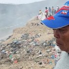 Desde el lunes 12 de diciembre buscan entre desperdicios al reciclador  Roberto Carlos Mosquera.