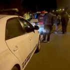 Los propietarios del vehículo fueron retenidos por varias horas, fue una alerta comunitaria y la acción policial permitieron rescatar a las víctimas y recuperar el automotor.