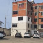 El hombre tenía al menos 6 horas sin vida cuando se encontró su cadáver. Los vecinos contaron que le robaron y golpearon.