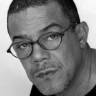 Las letras de Jairo Varela cambian de voz en homenaje de artistas latinos