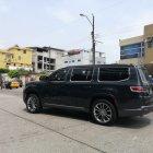 Un carro de alta gama fue baleado en la avenida Miguel H Alcívar, al norte de Guayaquil.