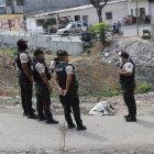 Este viernes botaron las partes restantes en Pascuales, a un costado de la avenida Francisco de Orellana.