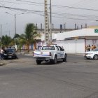 Un vehículo utilizado por los sospechosos del crimen fue retenido.