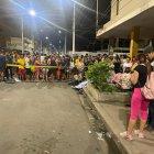 Familiares de las víctimas llegaron al lugar del crimen y vivieron momentos desesperantes.