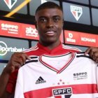 El número 21 de Jhegson Méndez, en honor a su padre