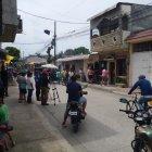 Moradores de la ciudadela Los Piñuelos, de Samborondón, asombrados por lo ocurrido a la vecina.