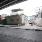 El ciudadano fue interceptado debajo de un puente que conecta la  vía a Daule con un desvío hacia la vía Perimetral.