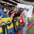 Ricardo Adé llegó para liderar la renovada defensa de Liga de Quito. Ya recibió el cariño de los hinchas del conjunto universitario.