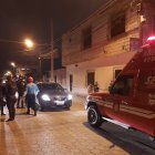 Luis Alberto Carpio Cedeño, de 47 años, se desplomó junto a su vehículo.