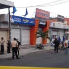 Un tercer ataque que rodea al contendiente a la alcaldía se registró en una de sus sedes políticas.