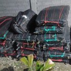 Los sacos con la droga estaban en una caleta subterránea.