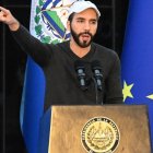 Nayib Bukele inaugura cárcel para unos 40.000 pandilleros