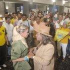 A su llegada se encontró con otros aspirantes a candidaturas de su mismo partido político.