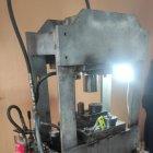 Las máquinas con las que se hacían las monedas son extranjeras.