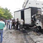 El automotor se incendió y luego estalló en la parte frontal, quedando muy afectado.