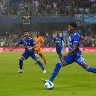 El bombillo gana 2-0 y brilla en el George Capwell