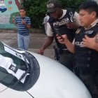 Profesora es amenazada por una supuesta banda criminal.