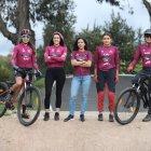 Una parte de las 15 ciclistas que conforman el equipo MEB LEV - Toscana que en 2023 competirán a nivel local e internacional.