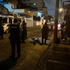 El presunto antisocial recibió un tiro en la espalda.