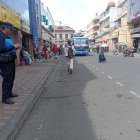 Buses urbanos empezaron a circular en Ambato luego de 10 días de paralización.