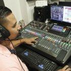 Onofre es el genio detrás de las frases comprometedoras del programa ‘esto es fútbol’ de marca 90. Siempre le pone el color y hace sonrojar a los presentadores.