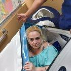 Dice que siempre extraña Ecuador, especialmente a su familia y al encebollado.