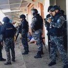 Encapuchados asesinaron a varias personas en un puerto de Esmeraldas.