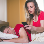 Aquellos hombres que creen que son infieles por enfermedad, mienten.