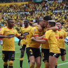 Barcelona volvió a ganar y la hinchada sueña en la estrella 17.