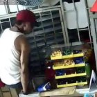 El joven ladrón fue captado. Ciudadanos del sector de Mucho Lote 1 están preocupados por la inseguridad.