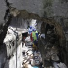 Al personal de Urvaseo le tocó recoger más de 10 toneladas en la ‘cochicueva’.