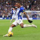 Pervis Estupiñán se ha convertido en una de las piezas claves del Brighton de Inglaterra.