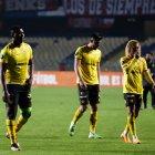 La frustración de los jugadores de Aucas tras perder en la cancha del Ñublense por Copa Libertadores.