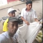 Tiktoker pedía plata en un mercado de Guayaquil.