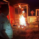 Le prendieron fuego a los objetos encontrados.