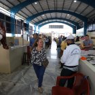 Vargas nació sin brazos, es periodista, está a punto de graduarse en la universidad y acaba de ser electa concejala rural de Urdaneta.