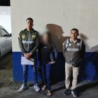 La presunta agresora fue detenida horas después del hecho. En la audiencia le dictaron medidas cautelares.