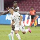 Alexander Alvarado de Liga de Quito se mandó un golazo.