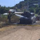 El auto en que se movilizaban los victimarios fue incinerado.