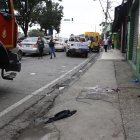Una mancha de sangre quedó en el sitio donde fue atacado el universitario.