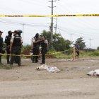 Las autoridades llegaron hasta el lugar para hacer el levantamiento de los restos.