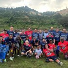 Jugadores de Emelec y cuerpo técnico que fue campeón en 1993 se volvieron a reunir 30 años después.