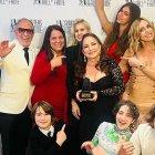 Gloria Estefan asistió a la ceremonia acompañada de su familia.