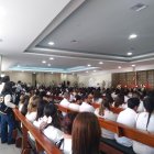 Alumnos de dos planteles del Puerto Principal les dieron el último adiós a los hermanos Bosco y Vinicio.