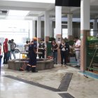 En el mercado de Mapasingue Oeste una persona amenazó con matarse.