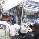 El bus que estuvo implicado en el accidente en Venezuela y Abel Castillo quedó retenido.