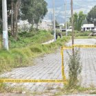 El cuerpo sin identificar fue abandonado cerca de unos terrenos baldíos de Quitumbe.