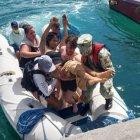 Luego del incidente, la turista méxico estadounidense fue llevada de urgencia en un bote para su atención médica.